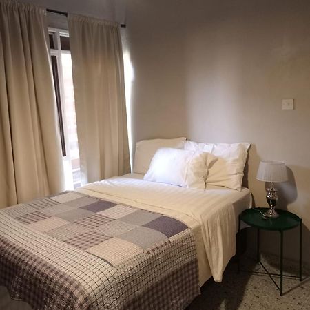Ibex Hill Apartment- Power Backup ルサカ エクステリア 写真