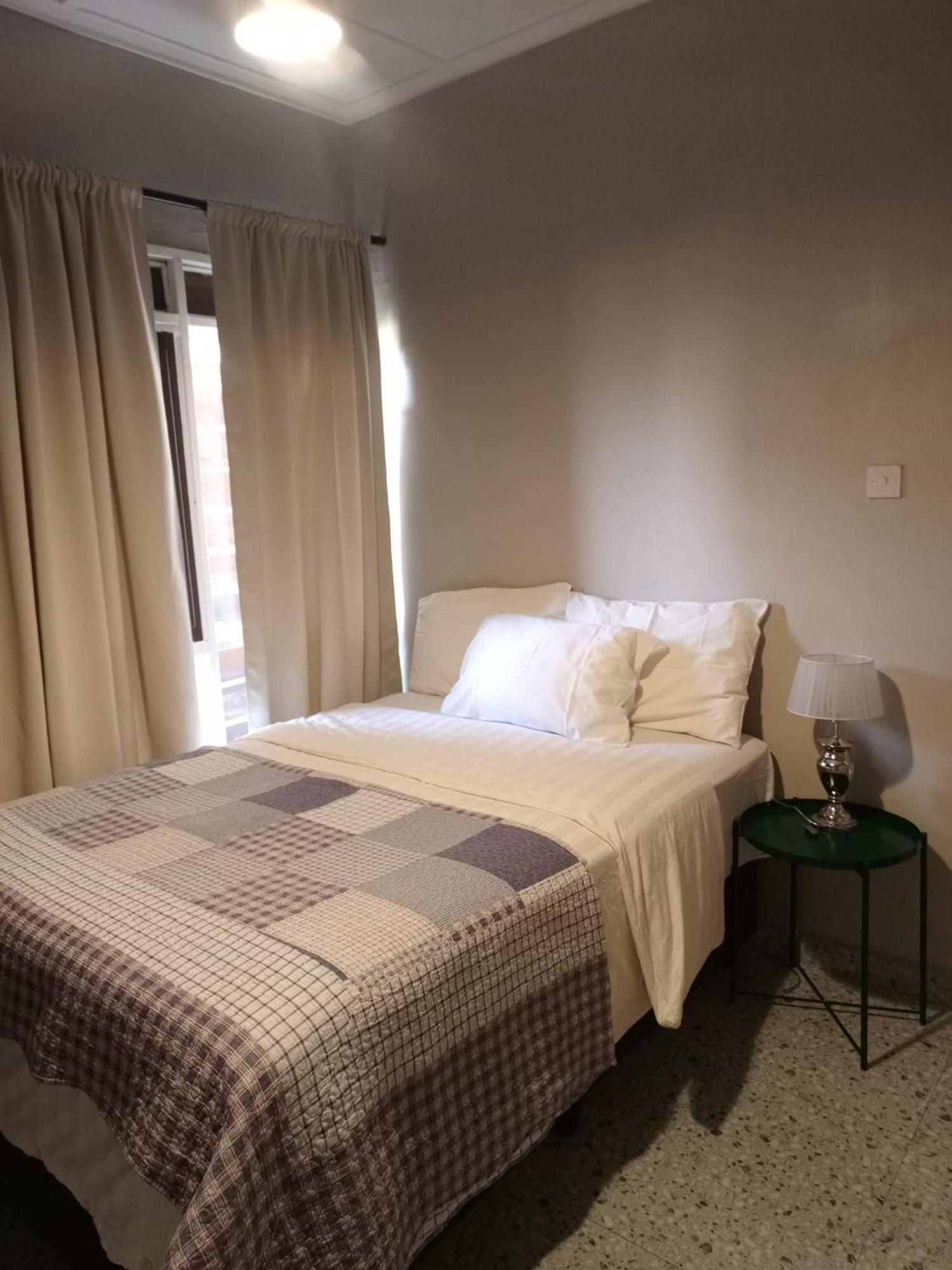 Ibex Hill Apartment- Power Backup ルサカ エクステリア 写真